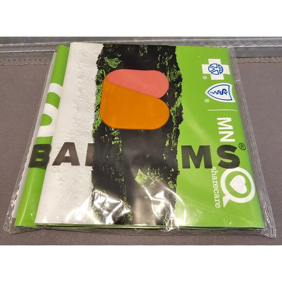 Minnesota Timberwolves - Green BCBS sharecare Boom/Thunder Stick/BamBams SGA - Picture 1 of 3